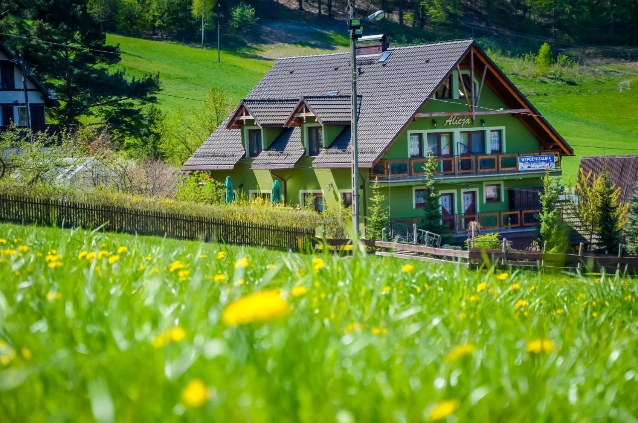 Osada Koszalkowo Wiezyca Bed & Breakfast Szymbark  Exterior photo